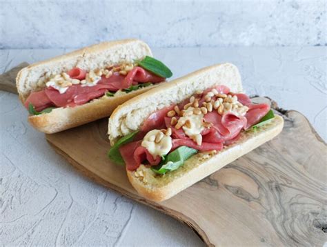 Broodje Carpaccio Met Kaassalade Koken Bakken Doe Je Zo