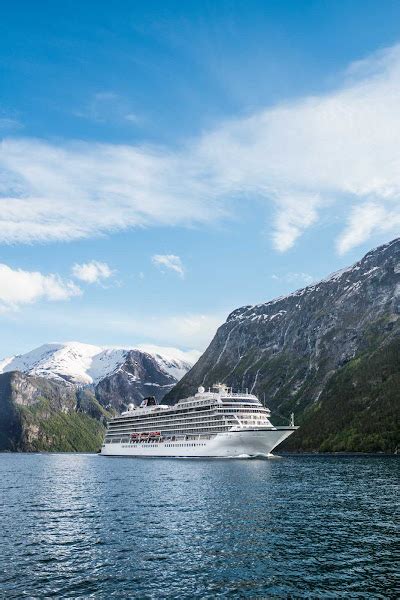 Meet The Entertaining Cruise Director Of Viking Star Cruiseable