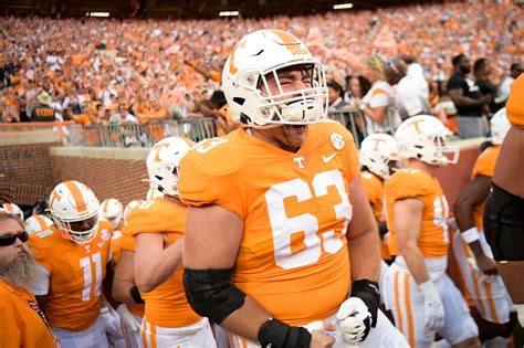 Tennessee Football Five Key Vols To Watch For Vs Ut Martin