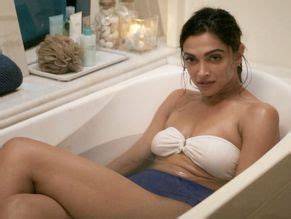 GEHRAIYAAN NUDE SCENES AZNude