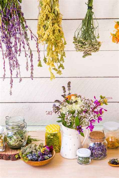 How To Make Potpourri Using Dry Flowers And Herbs