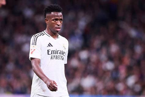 Bal N De Oro El Vestuario Del Real Madrid Apoya A Vinicius