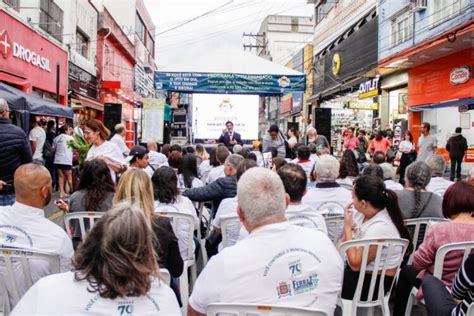 Prefeitura De Ferraz Entrega Premia O Aos Contribuintes Sorteados