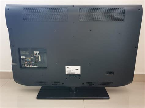 Samsung 32 Inch Tv Tv And Home Appliances Tv And Entertainment Tv On