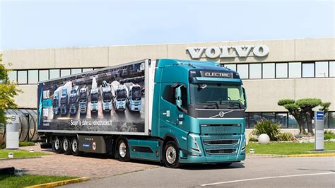 Volvo Fh Electric Parte Il Tour In Italia Dedicato Al Trattore