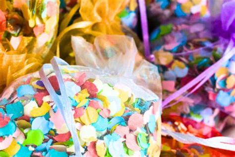 Biodegradable Wedding Confetti Ideas