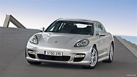 2010 Porsche Panamera Turbo Front Left Quarter View Photo