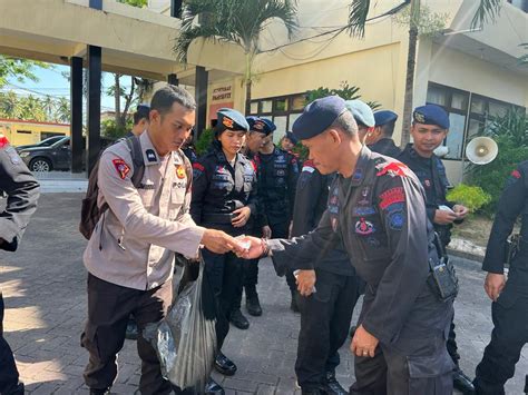 Jaga Kekebalan Tubuh Saat Bertugas Biro Ops Polda Gorontalo Bagikan