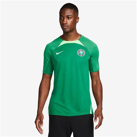 Camiseta Nike Nigeria 22 23 Dri Fit Strike MC Verde Pino Verde Strike