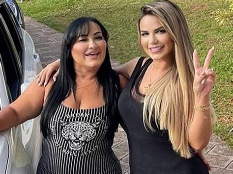 Deolane E Mãe Deixam Recife E Retornam De Jatinho Para São Paulo O Tempo