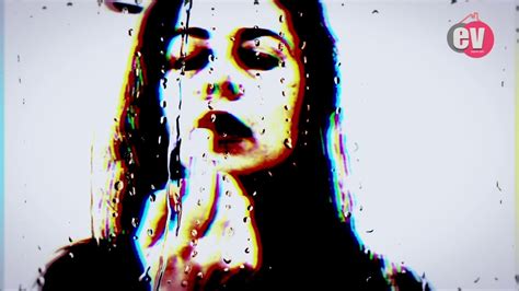 Nilüfer AÇIKALIN / Endülüs Yolundaki Kanatlı At - YouTube