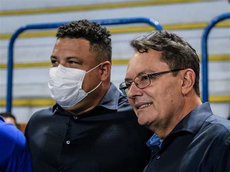 Agora Oficial Ronaldo Naz Rio Se Torna Dono Da Saf Do Cruzeiro