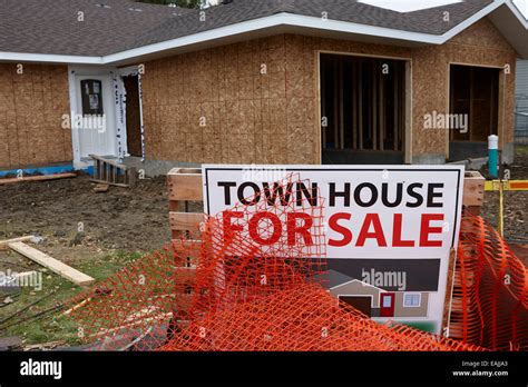 House Construction Canada Hi Res Stock Photography And Images Alamy