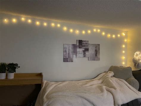 Minimalist dorm room idea | Minimalist dorm, Dorm room, Room