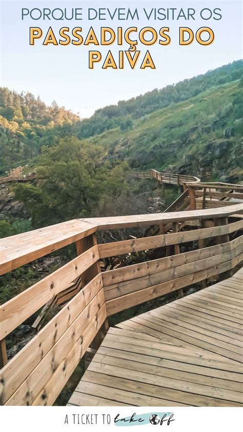 A Wooden Walkway With The Words Porque Devem Vistar Os Pasaddos Do Pava