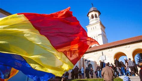 Decembrie Ziua Na Ional La Alba Iulia Parad Militar