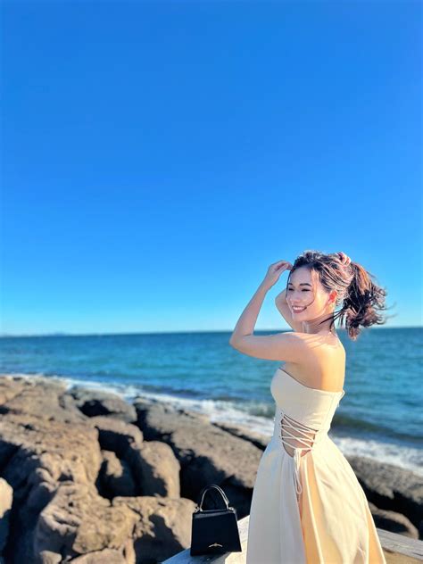 Tiểu tam Gia đình mình vui bất thình lình diện bikini khoe đường cong đốt mắt