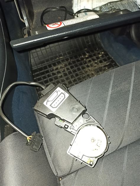 Помощь с деталью — Audi A6 Avant (C4), 2,5 л, 1995 года | запчасти | DRIVE2