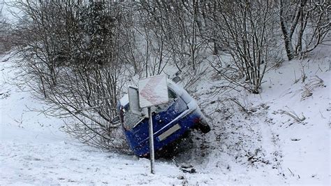 Kreis Olpe Schneefälle sorgen für mehrere Unfälle