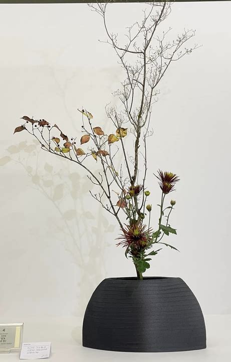 Vietexplorer.com - First Vietnamese flower arrangements on display in Japan