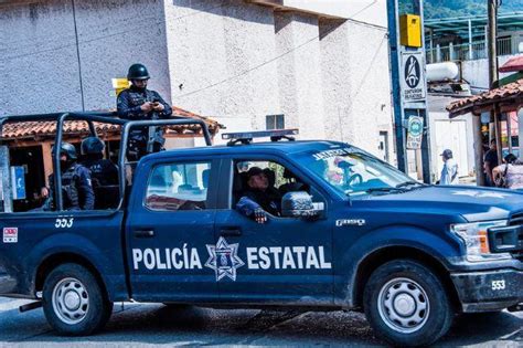 Destituyen A Fiscal Y Vinculan A Policías Por Asesinato De Normalista