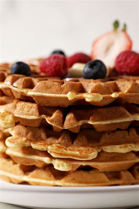How to make the Easiest Waffles (Without Buttermilk!)