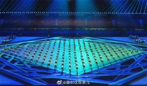 实拍开幕前的郑州奥体中心，夜景太震撼！预约门票攻略在这里→ 搜狐大视野 搜狐新闻