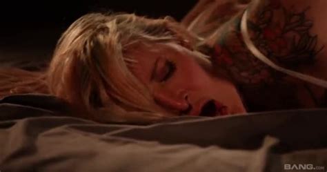 Alexxa Vice With Big Tits And Hot Ass Moans While Getting Fucked Snow Porn Ontofen