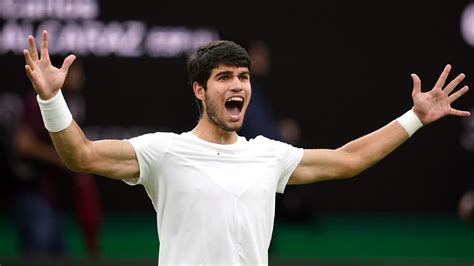 Wimbledon Carlos Alcaraz Fait Tomber Novak Djokovic Et Remporte Son