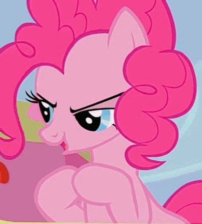 Пин от пользователя Alpaka Boo на доске Mlp | Розовые фоны, Пинки пай, Пони