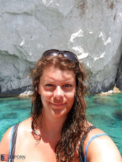 Dutch Dame On Holiday ZB Porn