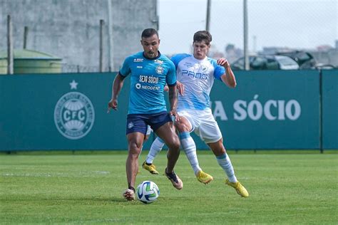 Titular Nos Jogos Treino William Pottker Valoriza Prepara O Do