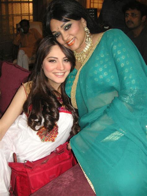 Neelam Muneer New Hot Pics RimGim Blog