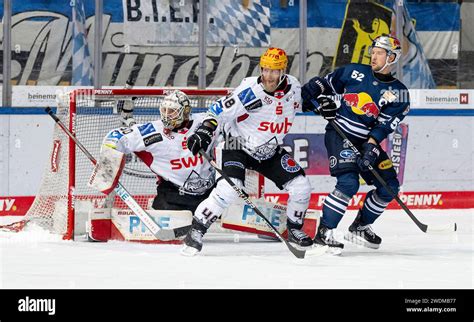 Muenchen Deutschland St Jan Kristers Gudlevskis Torwart