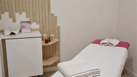 Best Lymphatic Drainage Massages Near Me In Castle Northampton Fresha