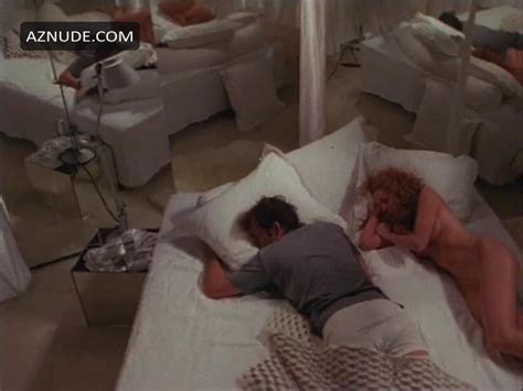 Lois Dols De Jong Nude Aznude