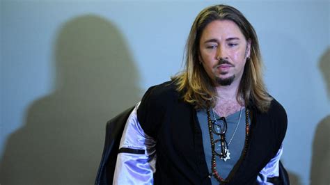 Gil Ofarim Prozess in Leipzig Version den Sänger in