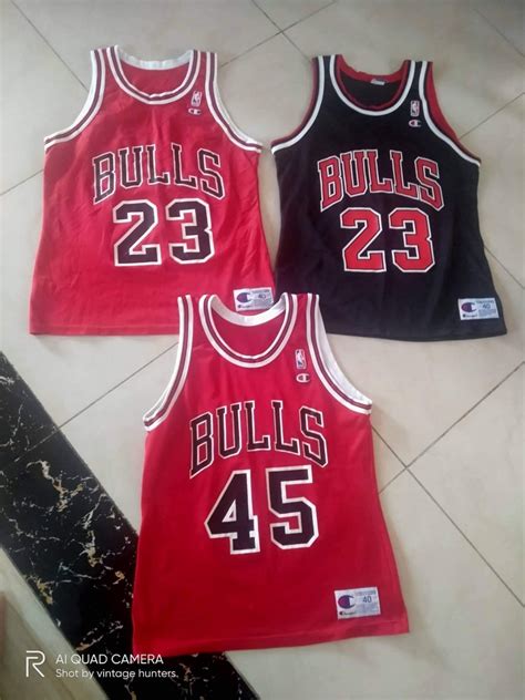 Jordan Chicago bulls jersey, Men's Fashion, Activewear on Carousell