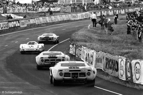 Ford Gt40 11 Le Mans 1968 Lemans Racing Ford Racing Sports Car