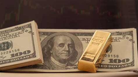 US Dollar Resurgence Causes Gold Prices to Drop Over 1% - Gold Prices