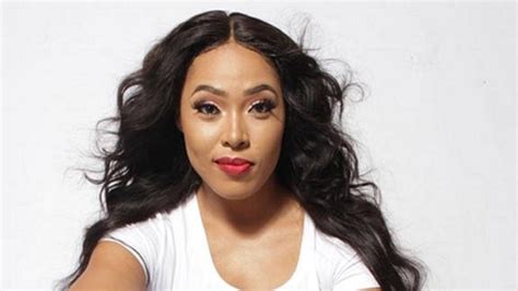 simphiwe simz ngema deletes statement  coming  fire