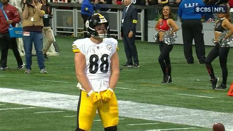 Pat Freiermuth Talks Steelers Draft At His First Youth Football Camp In