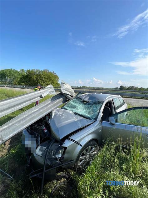 Incidente Sul Raccordo Ad Albiano D Ivrea Maggio