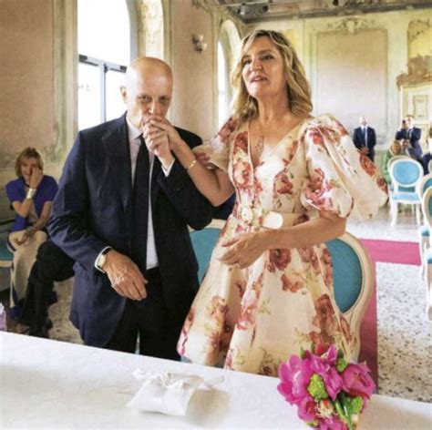 Alessandro Sallusti E Patrizia Groppelli Sposi Cerimonia In Comune A