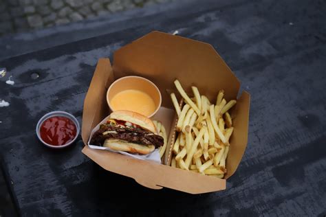 Goldies Smash Burger Store Herrlich unanständige Burger für Berlin