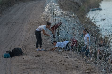 Frontera De Estados Unidos Y M Xico Hallan Una Persona Sin Vida En Las