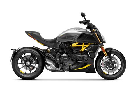 Ducati Motorcycles – New Ducati Bike Models & Prices 2021-22 | Seastar Superbikes