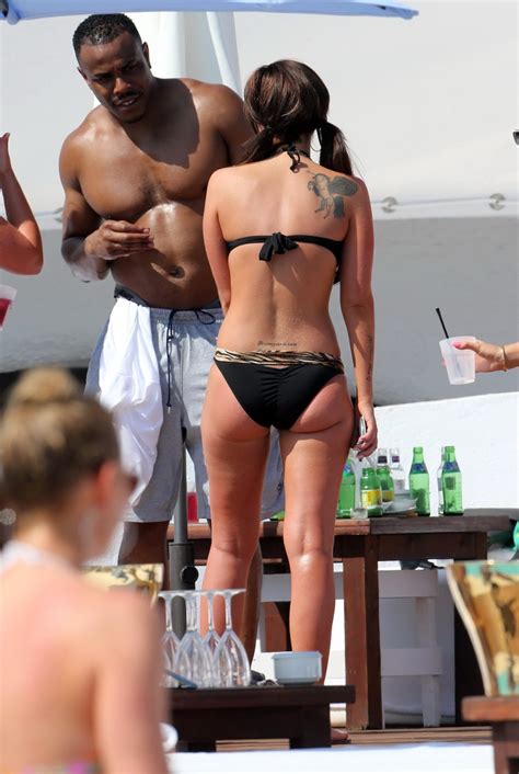 Tulisa Contostavlos Wearing A Tiger Print Bikini On A Beach In Marbella Spain Porn Pictures