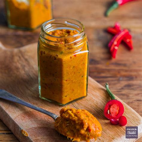 Massaman Curry Paste Recipe Video Step By Step Guide Properfoodie