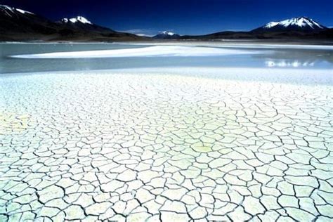 Un Mirage De Sel En Bolivie Salar De Uyuni Bolivie Merveilles Du Monde